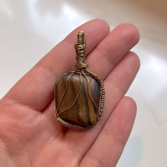 Wire Wrapped Tigers Eye Pendant - Picture 1 of 7